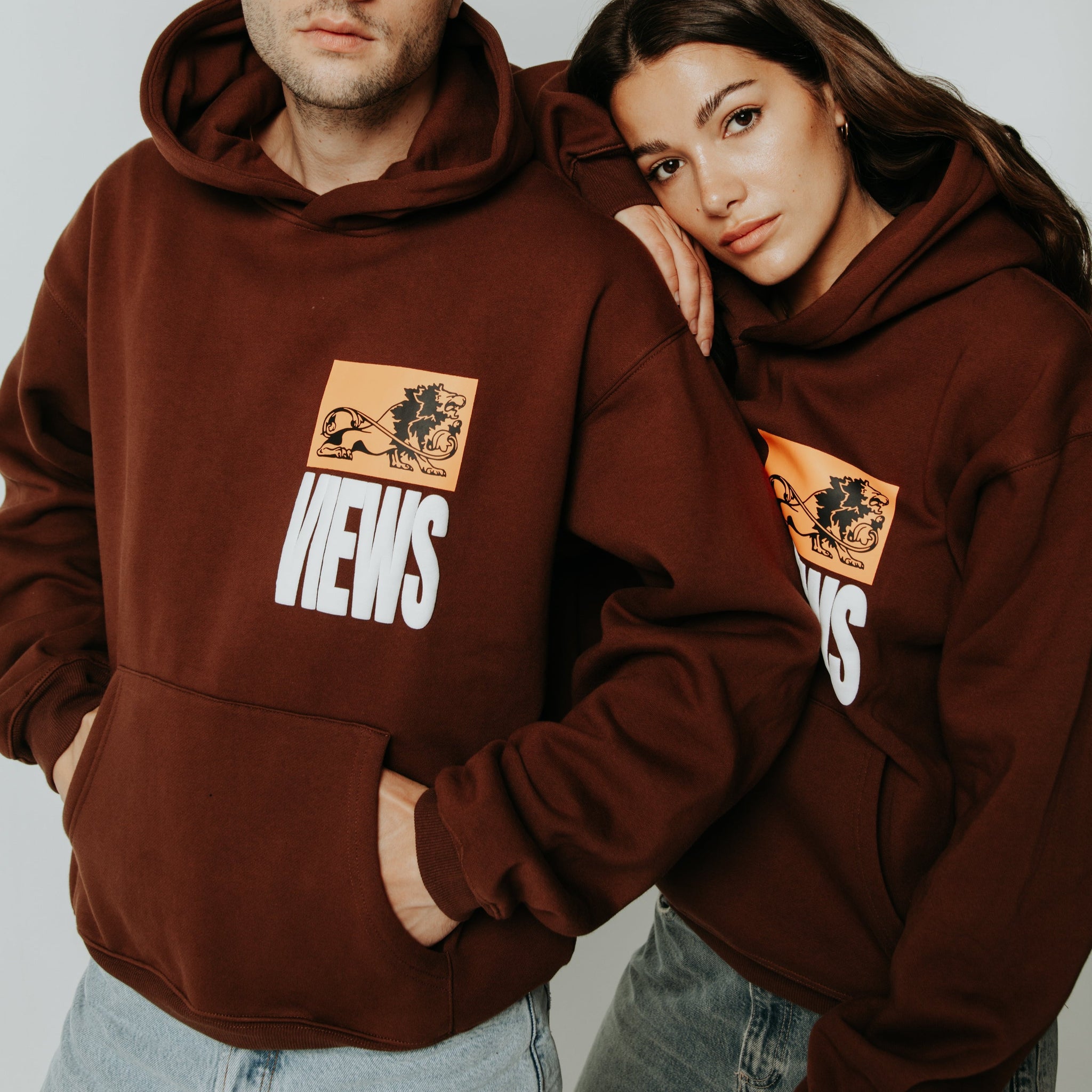 Streetwear oversized brown hoodie with buff print  السعوديةهودي اوفرسايز بني ماركة ثلاثة وعشرين ٢٣ studio 23